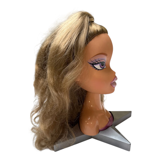MGA Bratz Styling Head Yasmin Doll With Star Base