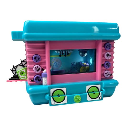 Mattel Pixel Chix Jammin' Hamster House 2006